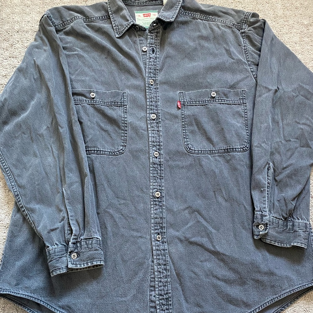 Vintage Levi’s black jeans button up